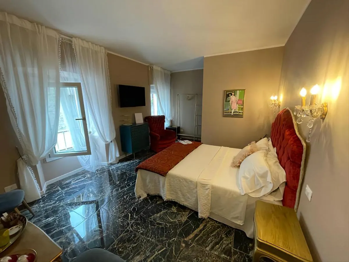 Prestige Suite Via Romagnoli Sirmione Italy