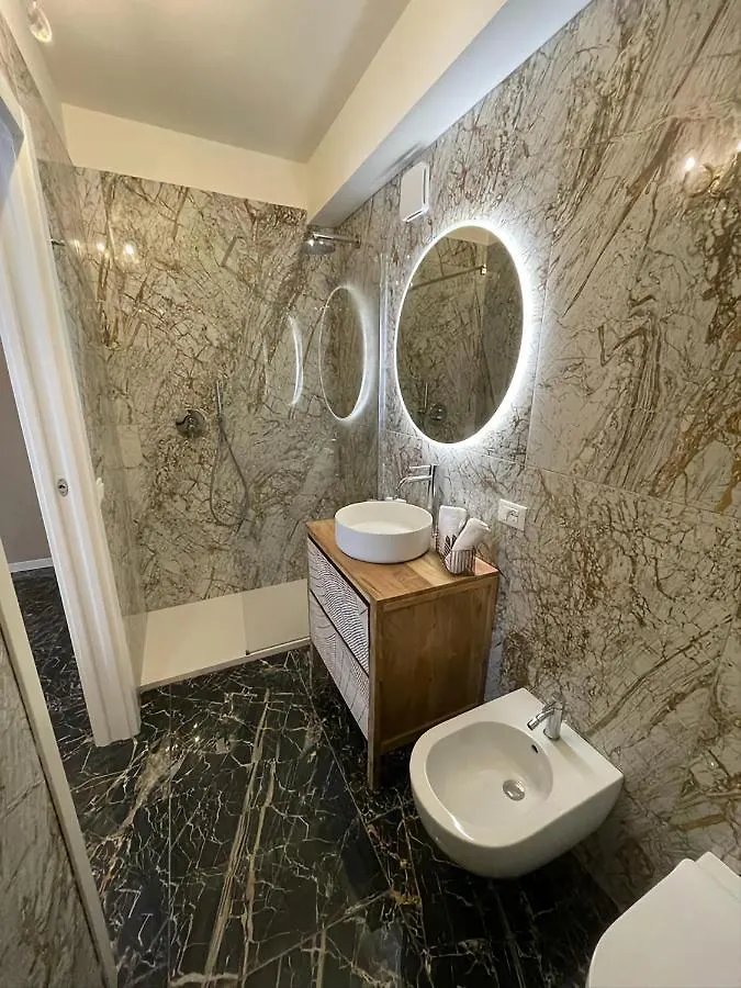 Prestige Suite Via Romagnoli Sirmione 0*,